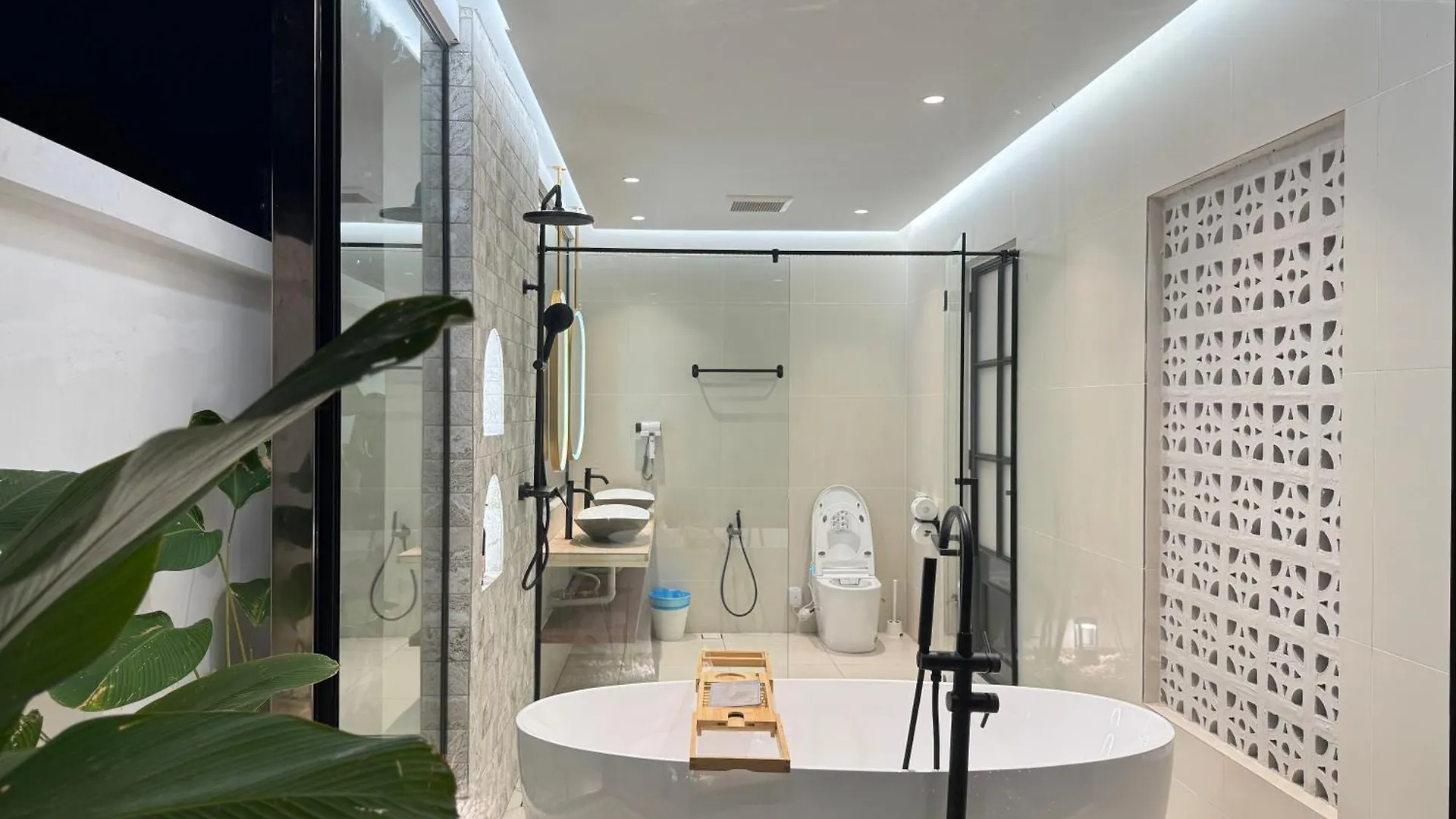 Villa Paapa & Maama Luxurious Private Pool Johor Bahru