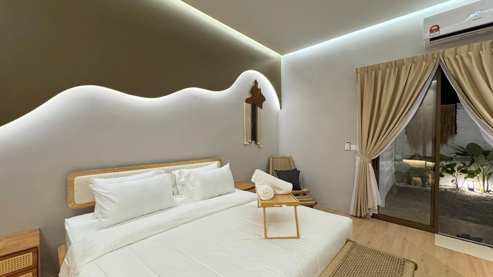 Villa Paapa & Maama Luxurious Private Pool Johor Bahru 0*,  Malaysia