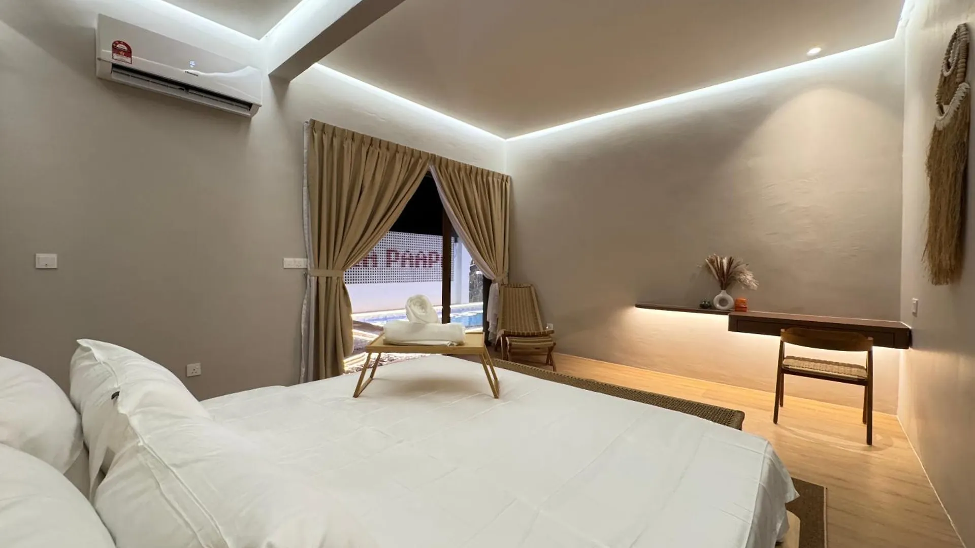 Villa Paapa & Maama Luxurious Private Pool Johor Bahru Malaysia