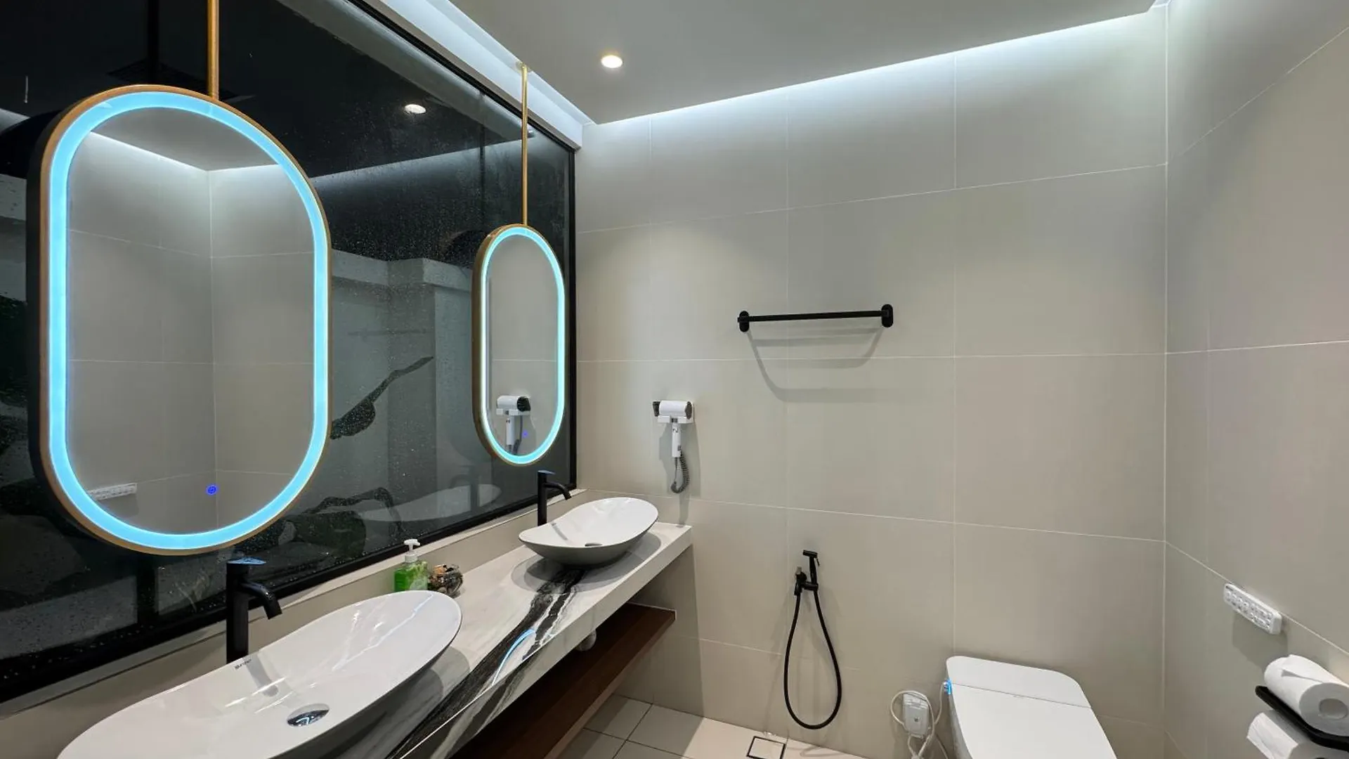 Villa Paapa & Maama Luxurious Private Pool Johor Bahru